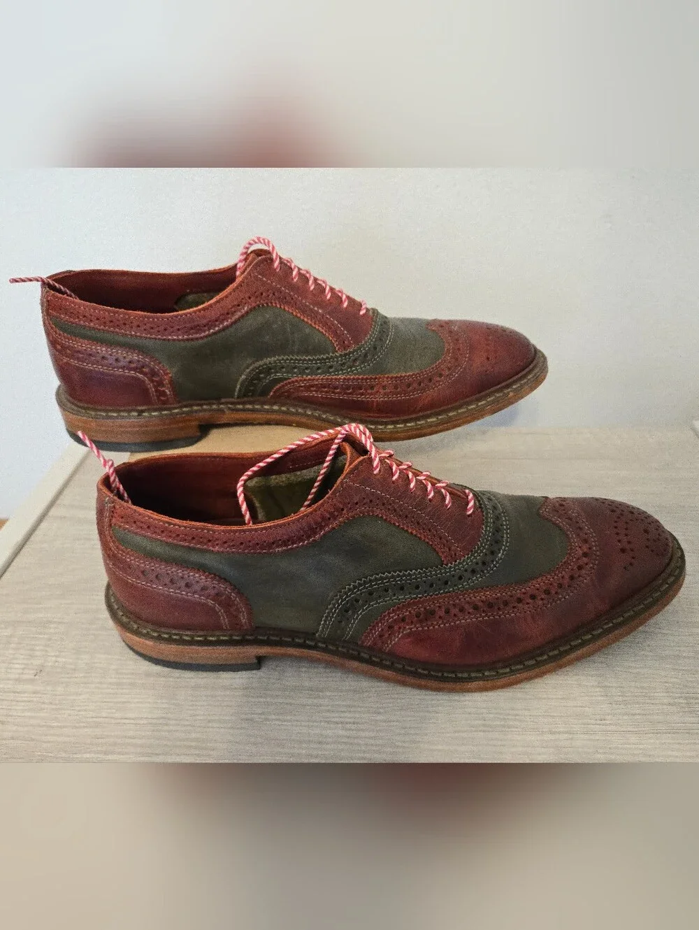 Allen Edmonds Jingle Bell Mok Oxford Wingtip Spectator Leather Mens 9.5 Shoes